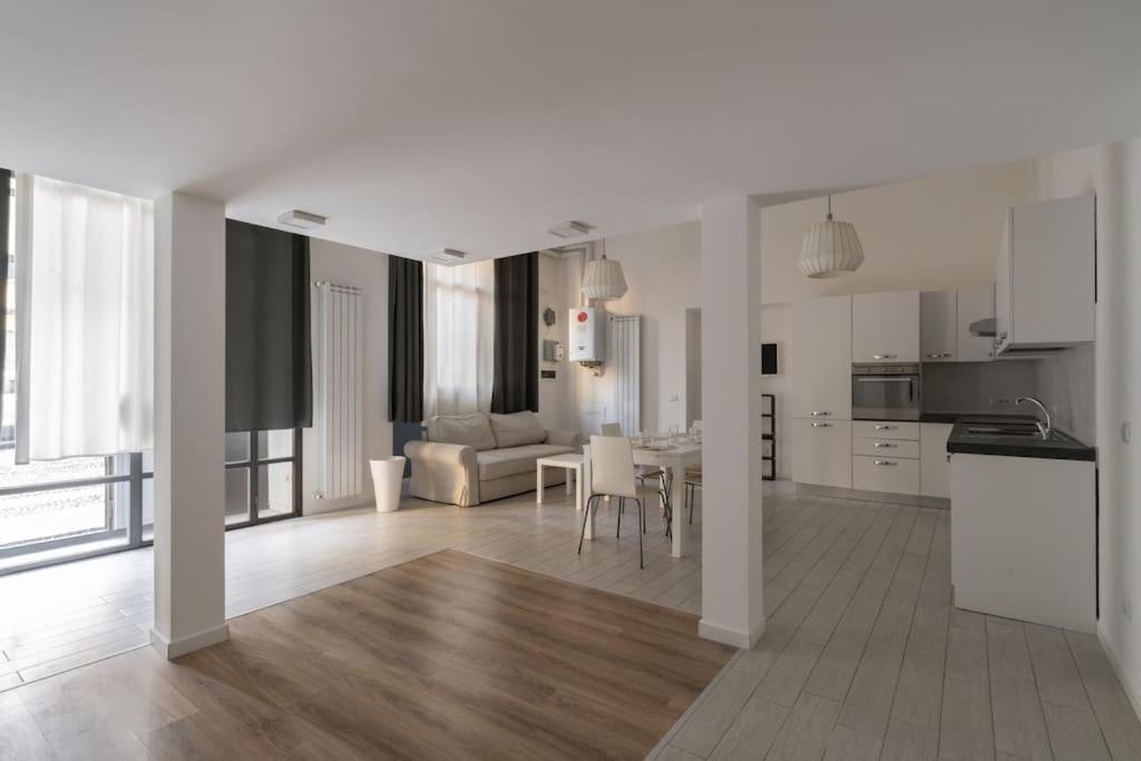 Spazioso Loft: Coldilana14 Milan Luaran gambar